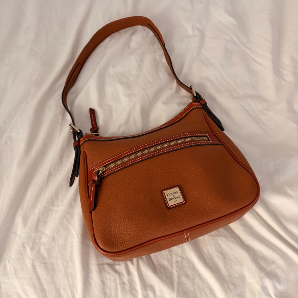 Dooney & Bourke Pebble Grain Piper Brown Leather Shoulder Bag Camel